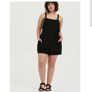 Torrid size 2 linen overalls